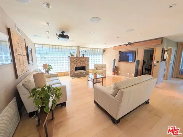 13523 Hartland Street, Van Nuys, CA 91405 - #2