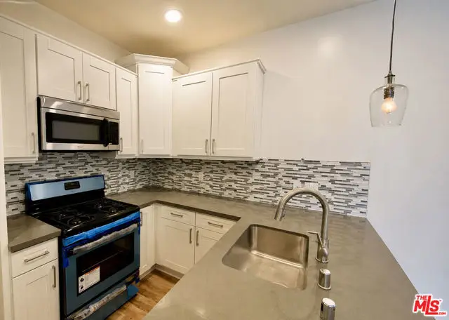 6261 W Olympic Boulevard, Los Angeles, CA 90048 - #2