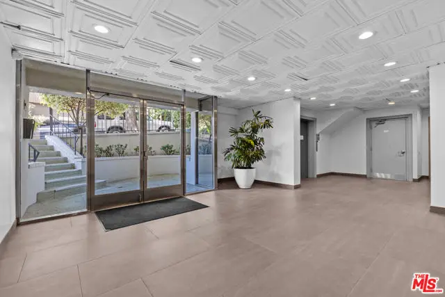 960 Larrabee Street #328, West Hollywood, CA 90069 - #1