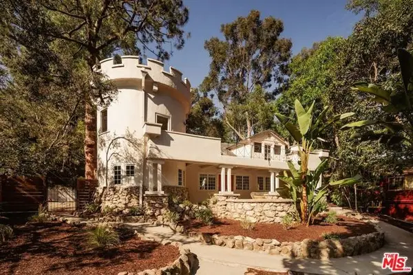 8337 Lookout Mountain Avenue, Los Angeles, CA 90046