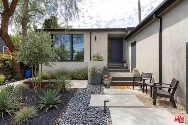 7102 Pacific View Drive, Los Angeles, CA 90068