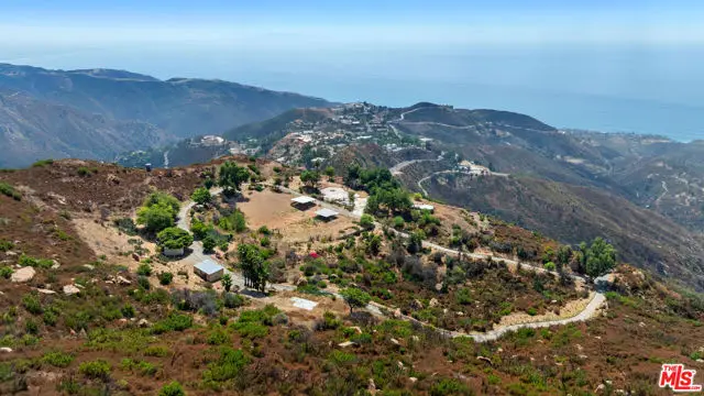 1301 Via Taz, Malibu, CA 90265 - #1