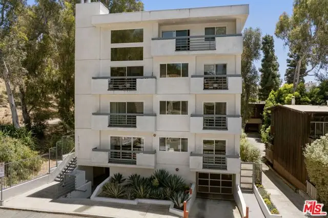 11606 Chenault Street #101, Los Angeles, CA 90049 - #2