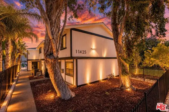 11425 Tiara Street, North Hollywood, CA 91601 - #2