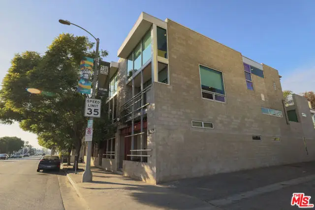 6615 Melrose Avenue #1, Los Angeles, CA 90038 - #2