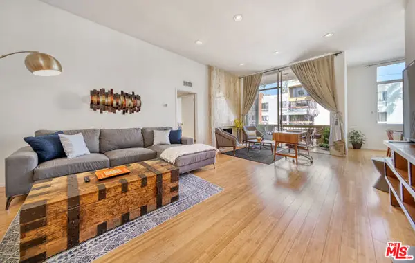 11970 Montana Avenue #308, Los Angeles, CA 90049