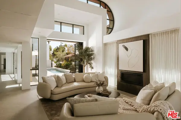 218 Alta Avenue, Santa Monica, CA 90402