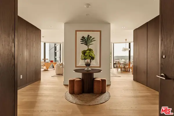 211 W Elm Court #29A, Los Angeles, CA 90067