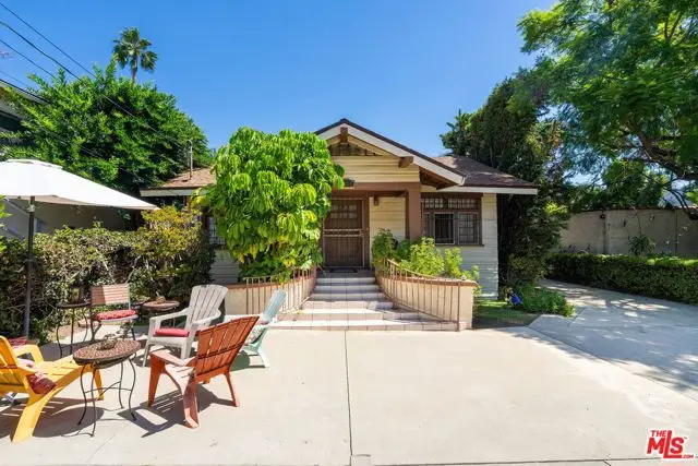2428 N Beachwood Drive, Los Angeles, CA 90068 - #2