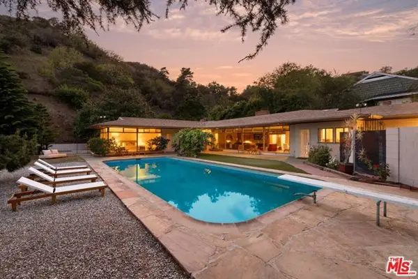 7230 Outpost Cove Drive, Los Angeles, CA 90068