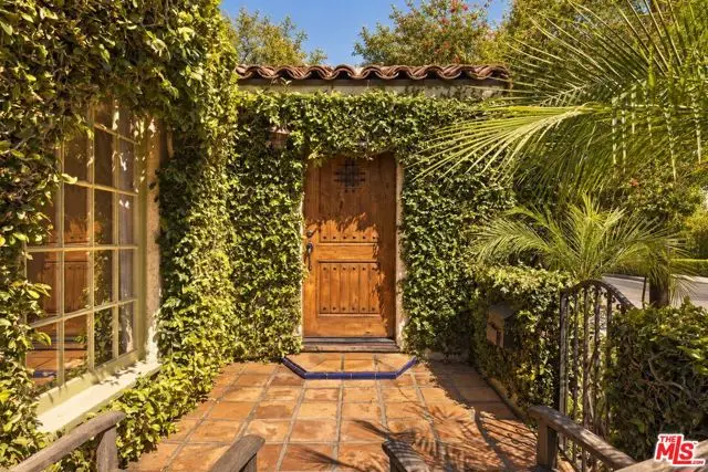 8215 Clinton Street, Los Angeles, CA 90048 - #3