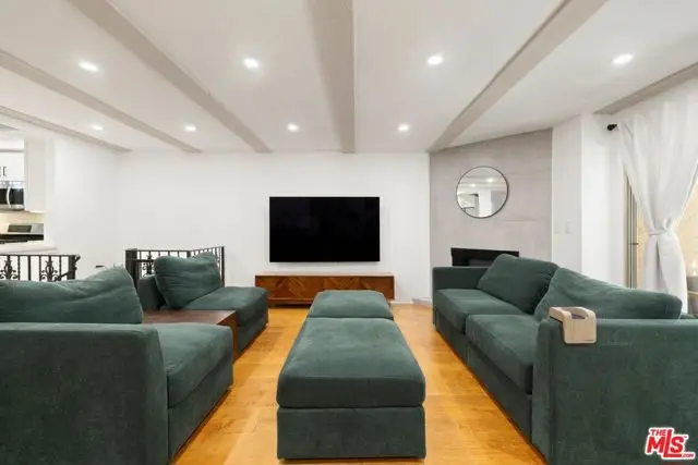 1209 Larrabee Street #4, West Hollywood, CA 90069 - #3