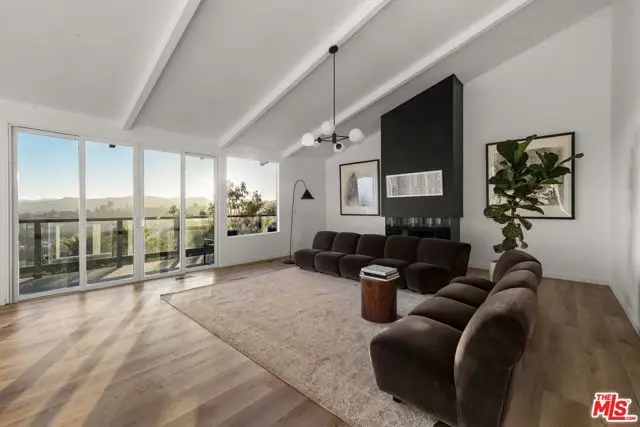 5690 Hill Oak Drive, Los Angeles, CA 90068 - #3