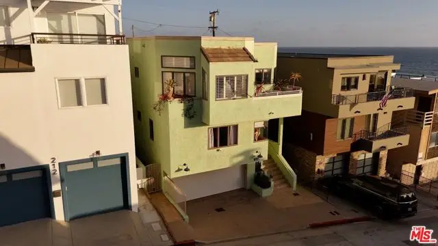 208 43rd Street, Manhattan Beach, CA 90266 - #2