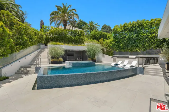 1317 Londonderry Place, Los Angeles, CA 90069 - #3