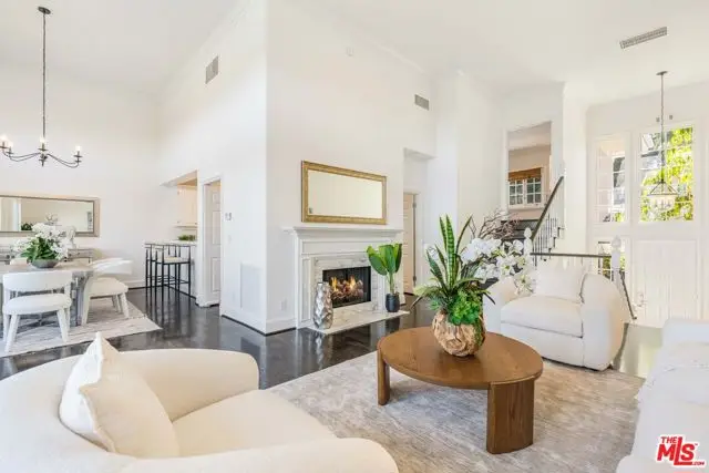2204 The Terrace, Los Angeles, CA 90049 - #3