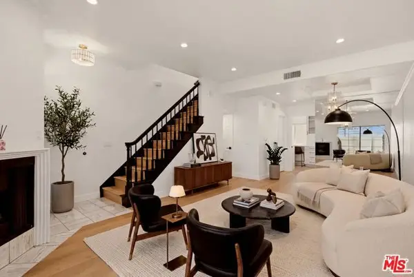 5145 Yarmouth Avenue #19, Los Angeles, CA 91316