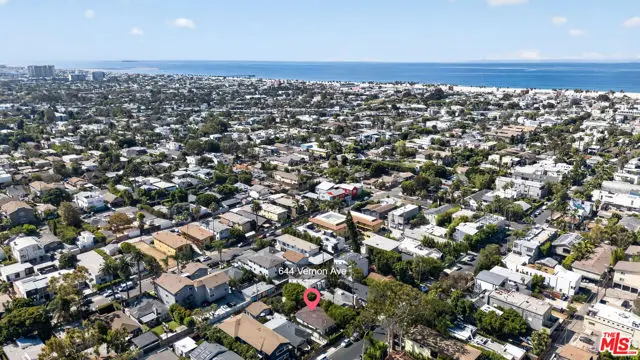 644 Vernon Avenue, Los Angeles, CA 90291 - #2