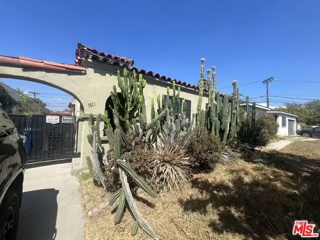 1811 S Burnside Avenue, Los Angeles, CA 90019 - #1