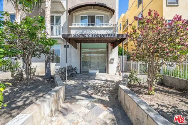 1030 S Norton Avenue #5, Los Angeles, CA 90019 - #3