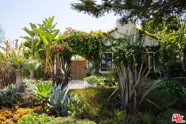 140 N Plymouth Boulevard, Los Angeles, CA 90004 - #1
