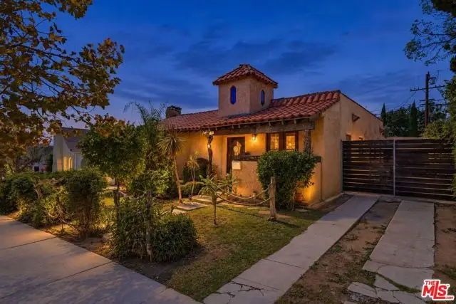 1309 Carmona Avenue, Los Angeles, CA 90019 - #1