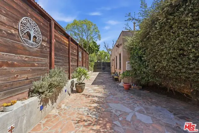 1309 Carmona Avenue, Los Angeles, CA 90019 - #3