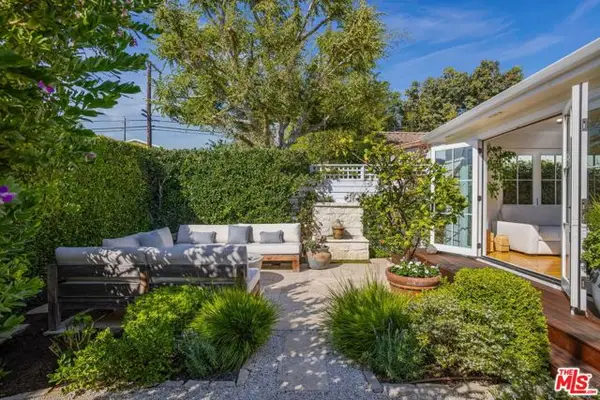 856 Marco Place, Los Angeles, CA 90291