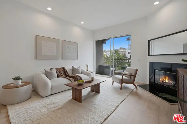 1820 S Beverly Glen Boulevard #208, Los Angeles, CA 90025 - #2