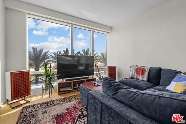877 Francisco Street #1112, Los Angeles, CA 90017