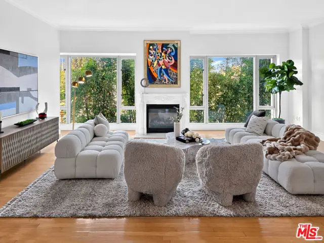 10727 Wilshire Boulevard #404, Los Angeles, CA 90024 - #1