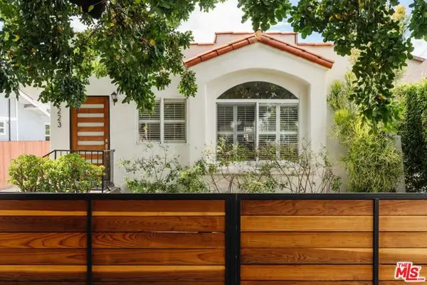 2223 Alsace Avenue, Los Angeles, CA 90016