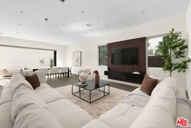 647 N Stanley Avenue, Los Angeles, CA 90036 - #3