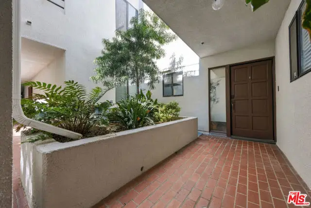 1312 S Saltair Avenue #106, Los Angeles, CA 90025 - #3