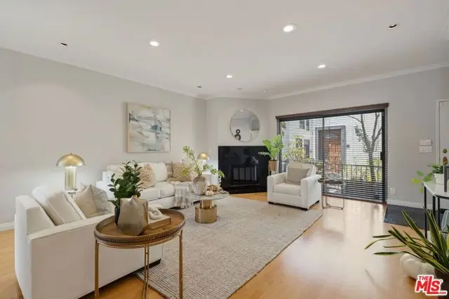 4338 Gentry Avenue #4, Studio City, CA 91604 - #3