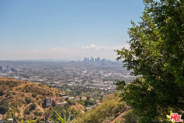 8148 Mannix Drive, Los Angeles, CA 90046 - #2