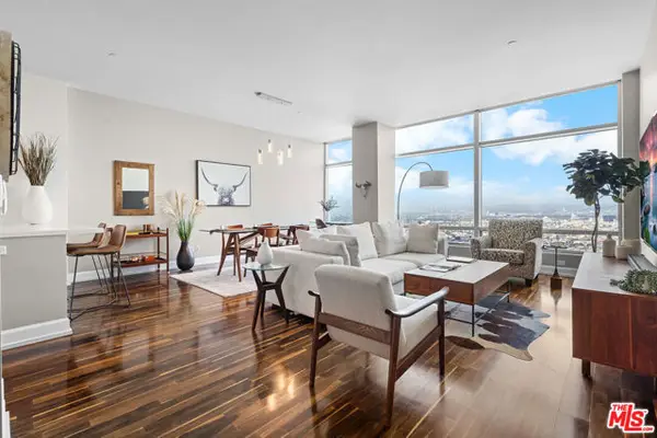 900 W Olympic Boulevard #40D, Los Angeles, CA 90015