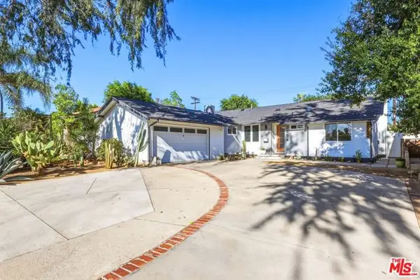 7954 Loma Verde Avenue, Los Angeles, CA 91304