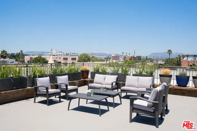 820 S Wilton Place #306, Los Angeles, CA 90005 - #3