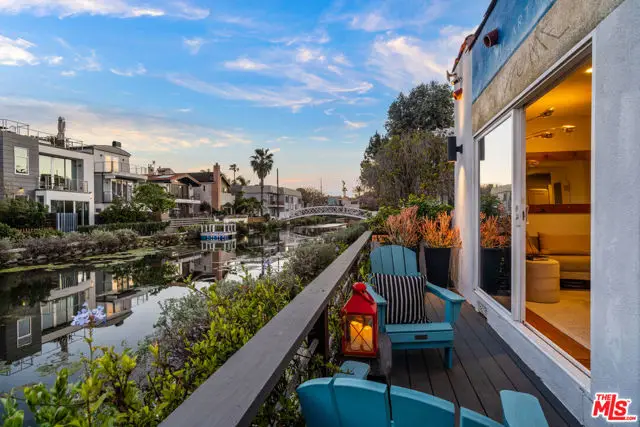 225 Carroll Canal, Venice, CA 90291 - #1