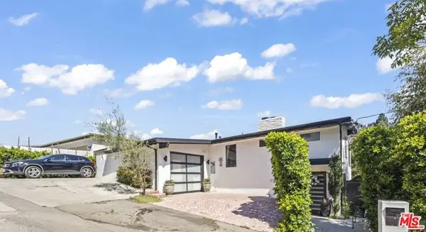6335 Grape Place, Los Angeles, CA 90068