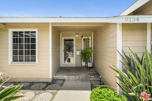 9134 Swinton Avenue, North Hills, CA 91343 - #3
