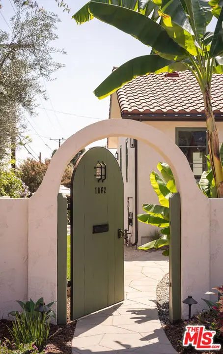 1062 Beverly Way, Altadena, CA 91001 - #2