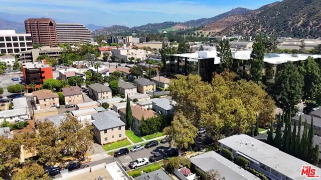 140 N Maple Street, Burbank, CA 91505 - #2