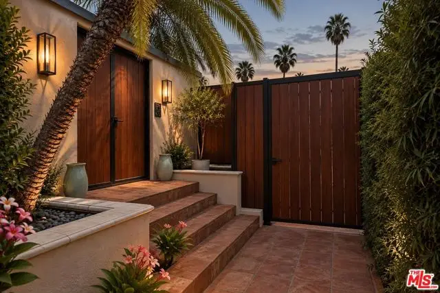 1516 N Genesee Avenue, Los Angeles, CA 90046 - #2