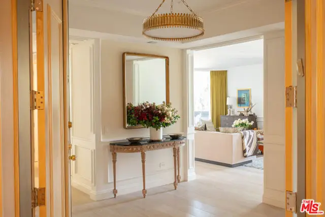 300 N Swall Drive #105, Beverly Hills, CA 90211 - #2