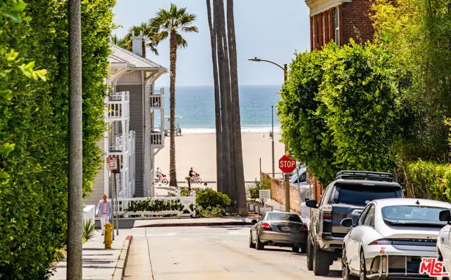 41 Vicente Terrace, Santa Monica, CA 90401 - #3