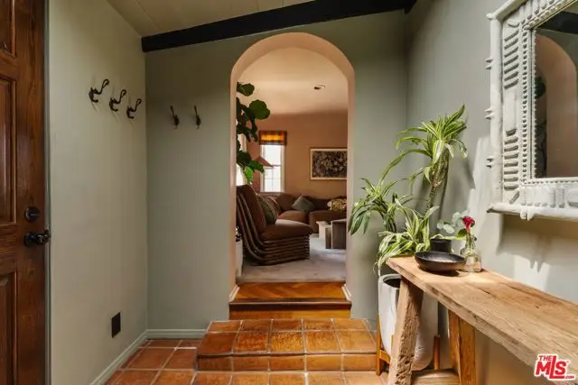 2380 Lake View Avenue, Los Angeles, CA 90039 - #3