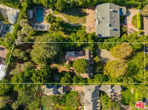 357 N Carmelina Avenue, Los Angeles, CA 90049