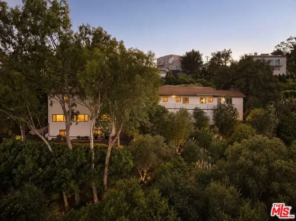 1018 N Tigertail Road, Los Angeles, CA 90049